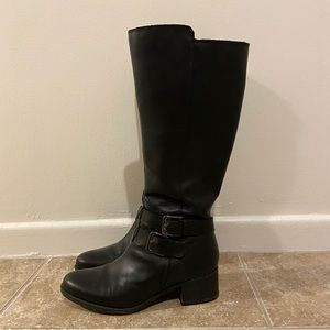 Black leather boots woman’s size 8 US heeled boots naturalizer wide calf